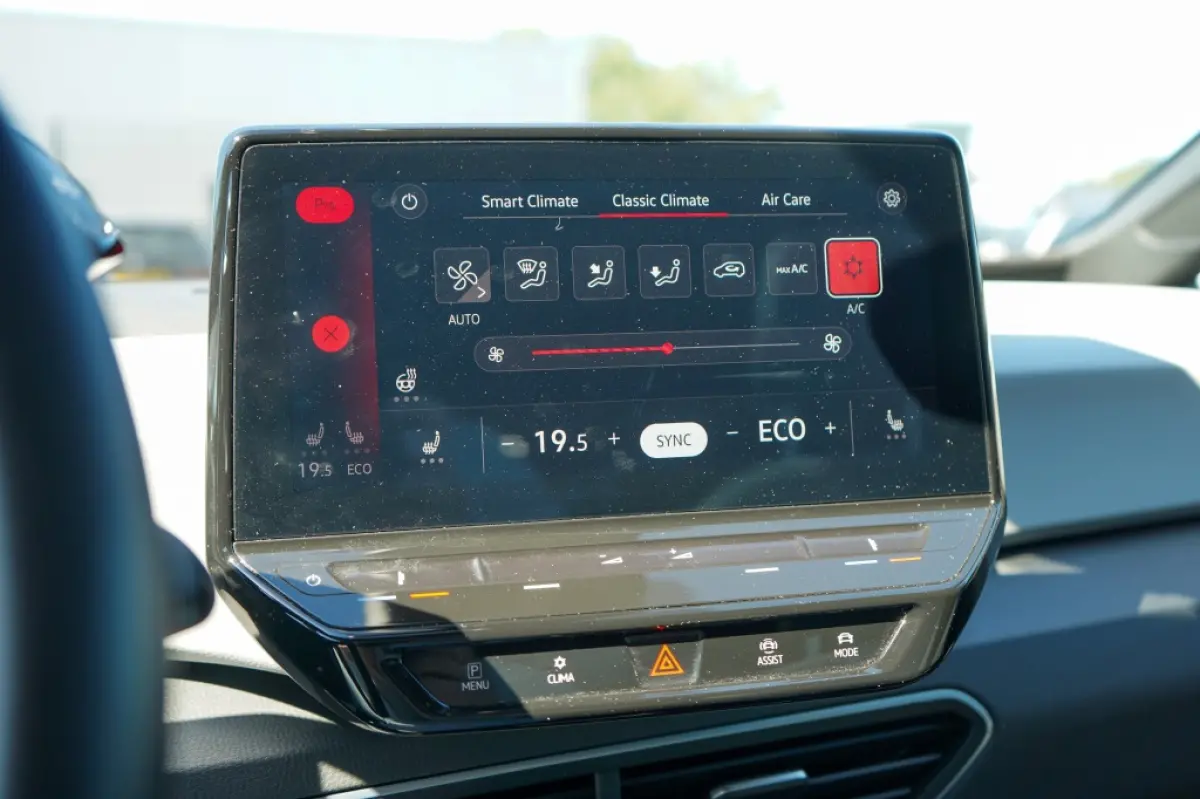 First Plus 58 kWh | 88,53% SOH | IQ | Pano | Camera | Ada. Cruis