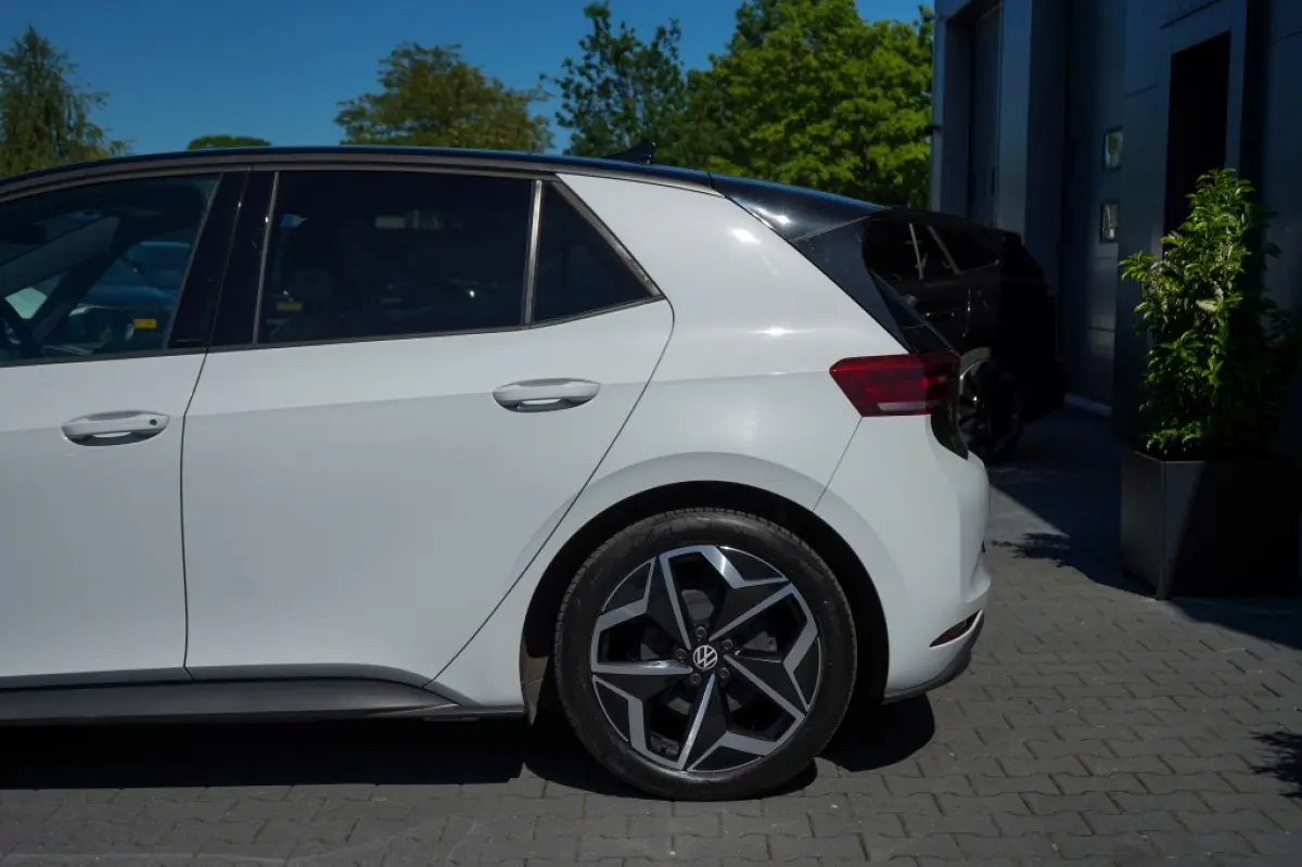 First Plus 58 kWh | 88,53% SOH | IQ | Pano | Camera | Ada. Cruis