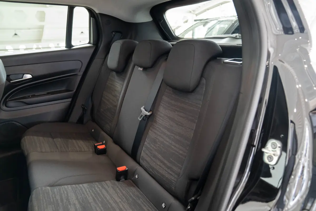 Business Edition 54 kWh | Camera | Navigatie | Verwarmde Stoelen en Voorraam | Keyless | Apple Carplay & Android Auto | Climate Controle |