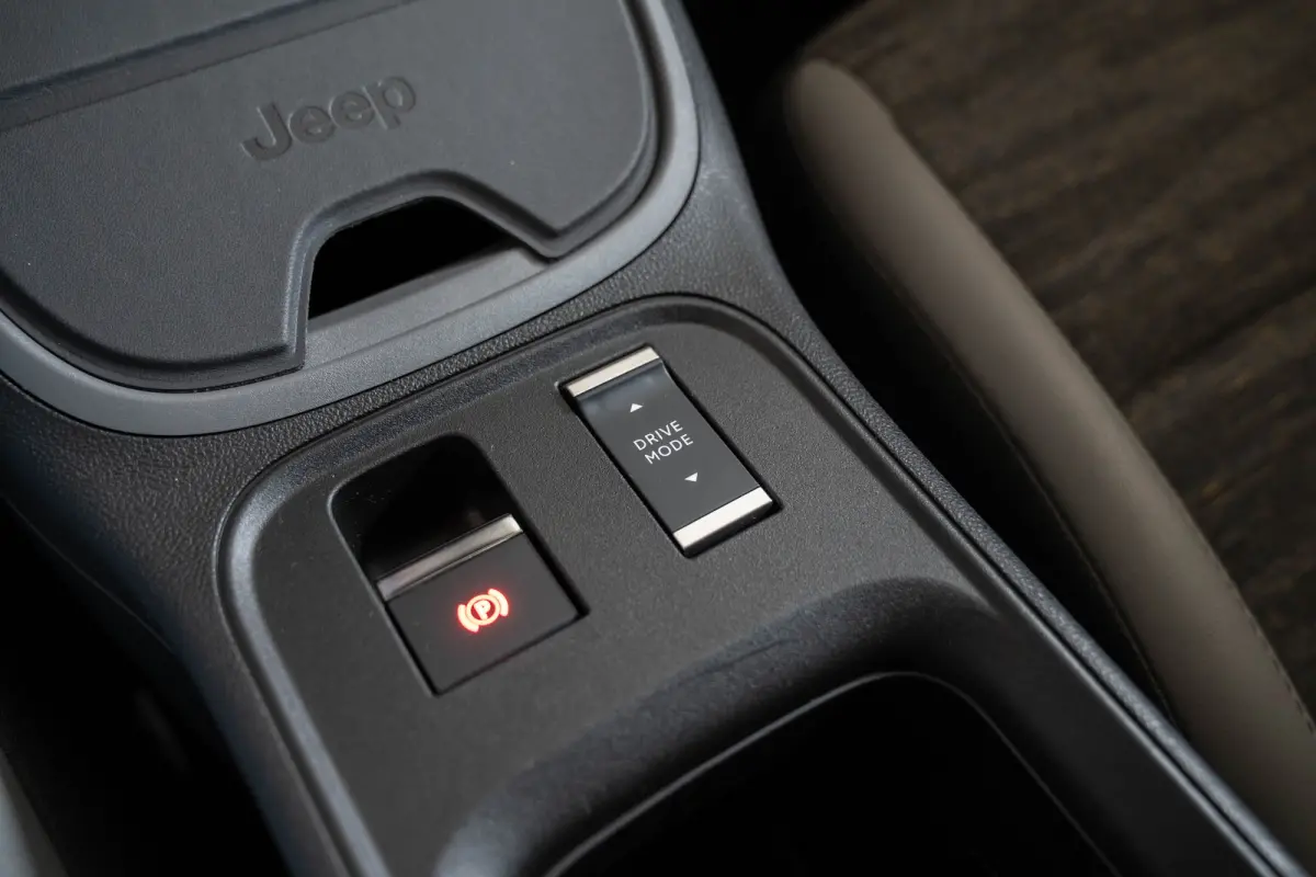 Business Edition 54 kWh | Camera | Navigatie | Verwarmde Stoelen en Voorraam | Keyless | Apple Carplay & Android Auto | Climate Controle |