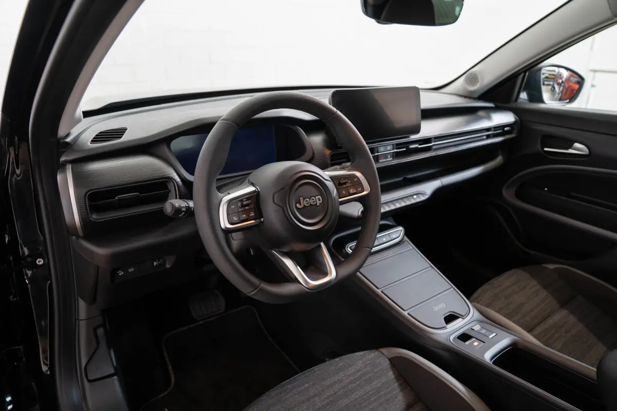 Business Edition 54 kWh | Camera | Navigatie | Verwarmde Stoelen en Voorraam | Keyless | Apple Carplay & Android Auto | Climate Controle |