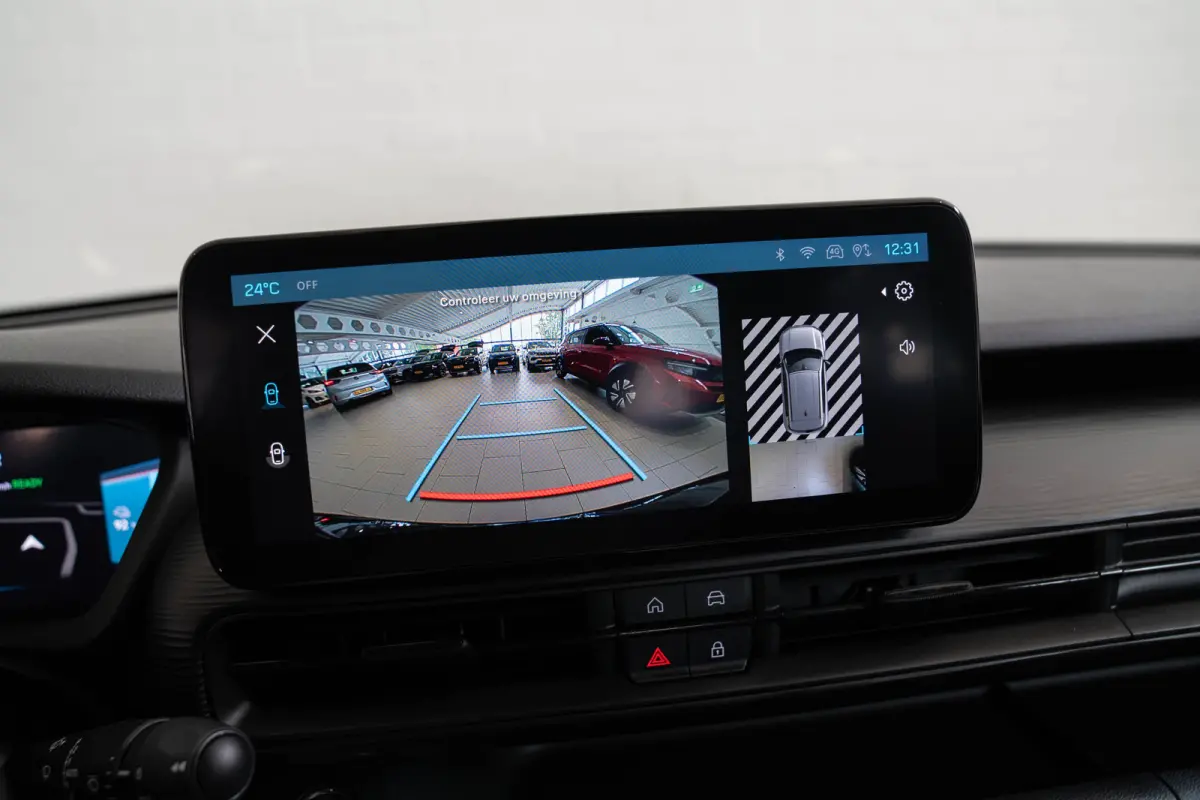 Business Edition 54 kWh | Camera | Navigatie | Verwarmde Stoelen en Voorraam | Keyless | Apple Carplay & Android Auto | Climate Controle |
