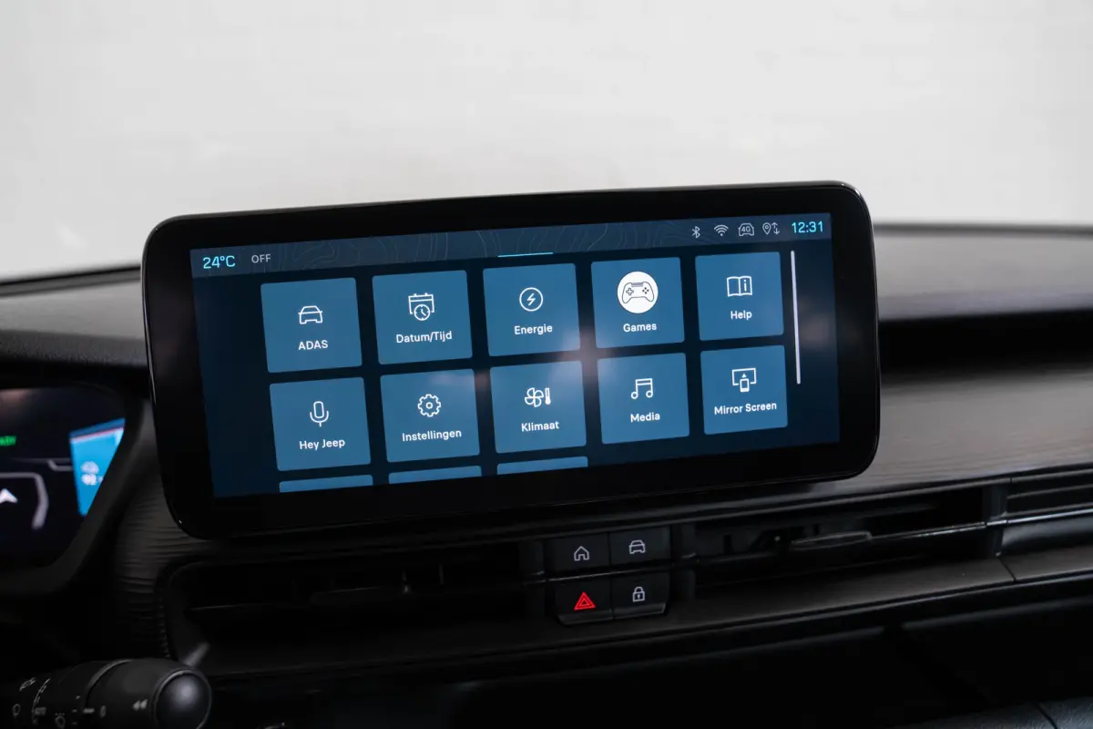 Business Edition 54 kWh | Camera | Navigatie | Verwarmde Stoelen en Voorraam | Keyless | Apple Carplay & Android Auto | Climate Controle |
