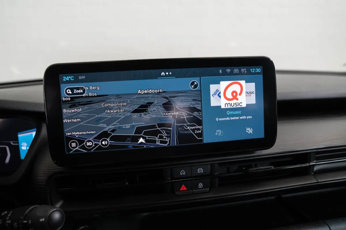 Business Edition 54 kWh | Camera | Navigatie | Verwarmde Stoelen en Voorraam | Keyless | Apple Carplay & Android Auto | Climate Controle |