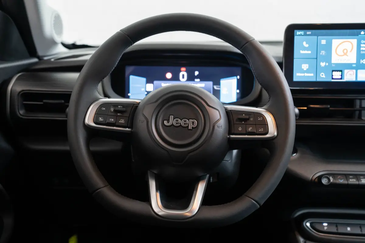 Business Edition 54 kWh | Camera | Navigatie | Verwarmde Stoelen en Voorraam | Keyless | Apple Carplay & Android Auto | Climate Controle |
