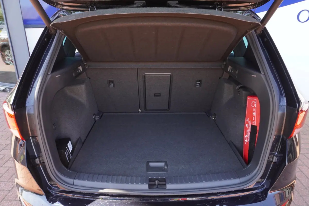 1.5 TSI Xcellence Business Intense FR + Vitrual+Led+Navi+Camera+Leder= SUPER !!