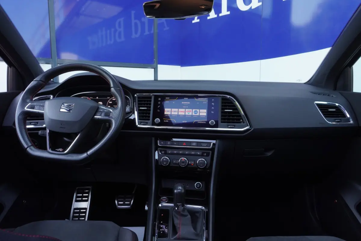 1.5 TSI Xcellence Business Intense FR + Vitrual+Led+Navi+Camera+Leder= SUPER !!