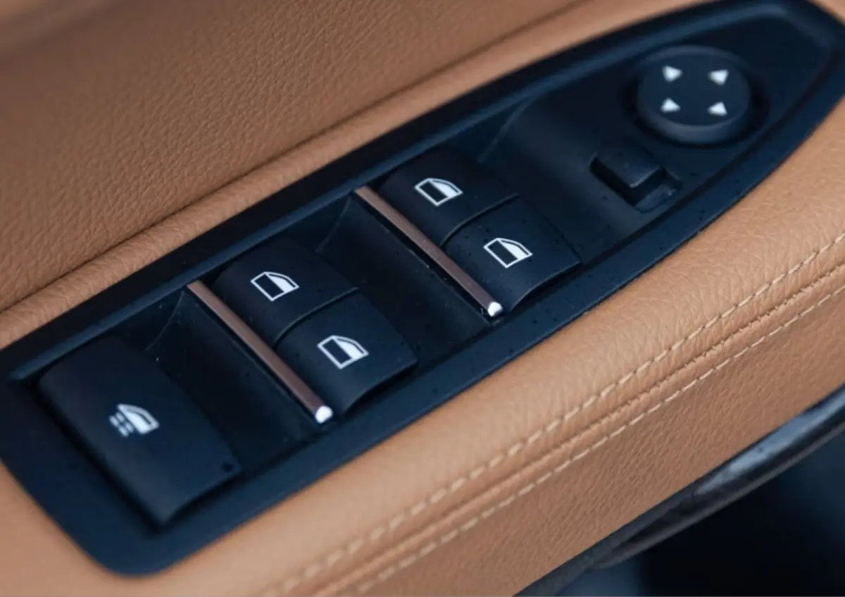220iA EDITION-2 ** LED, COGNAC LEDER, NAVI, CAMERA, 17-inch LMV ** 1e EIG - UNFALLFREI  ** ** INFORMEER OOK NAAR ONZE AANTREKKELIJKE FINANCIAL-LEASE TARIEVEN **