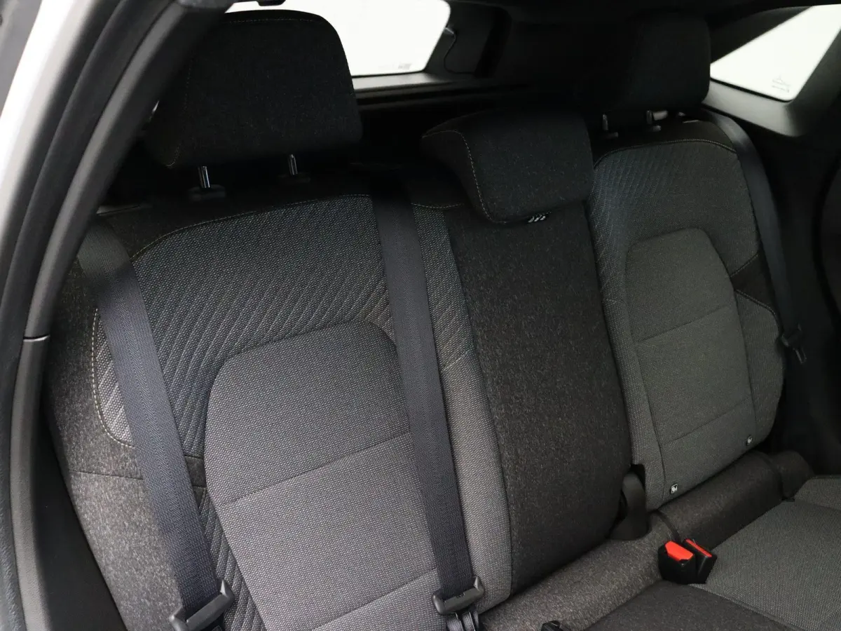 E-Tech full hybrid 160pk techno | Vijf jaar garantie | Apple carplay | Achteruitrijcamera | Parkeersensoren |