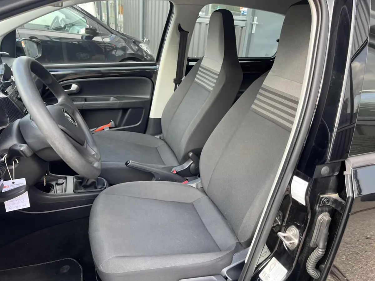 Up! 1.0 5DRS 2020 Zwart | Airco |