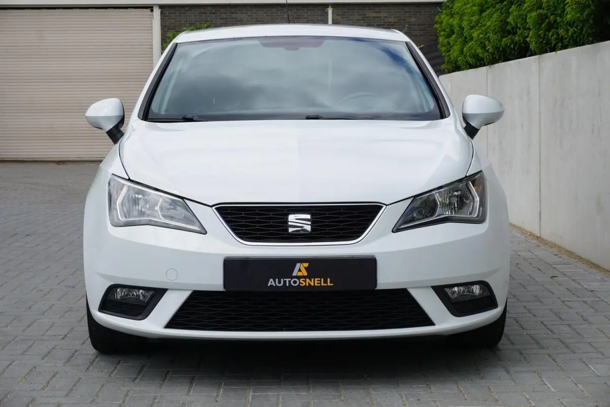 1.0 EcoTSI Style Connect Sport|Navi|Nette auto
