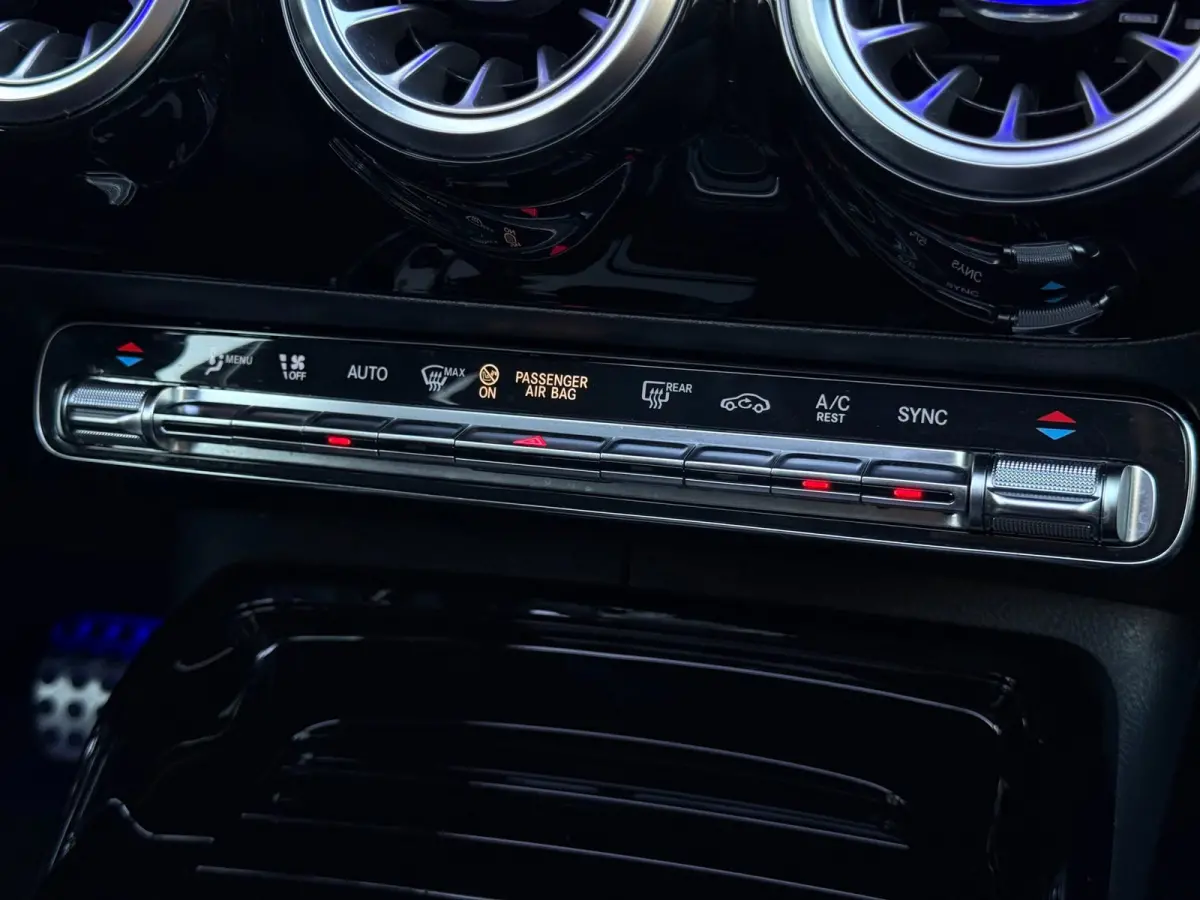 AMG 35 4MATIC Premium Plus / Pano / Burmester / Carplay / Memory / Camera / MultiBeam / Head-Up / Kuipstoel
