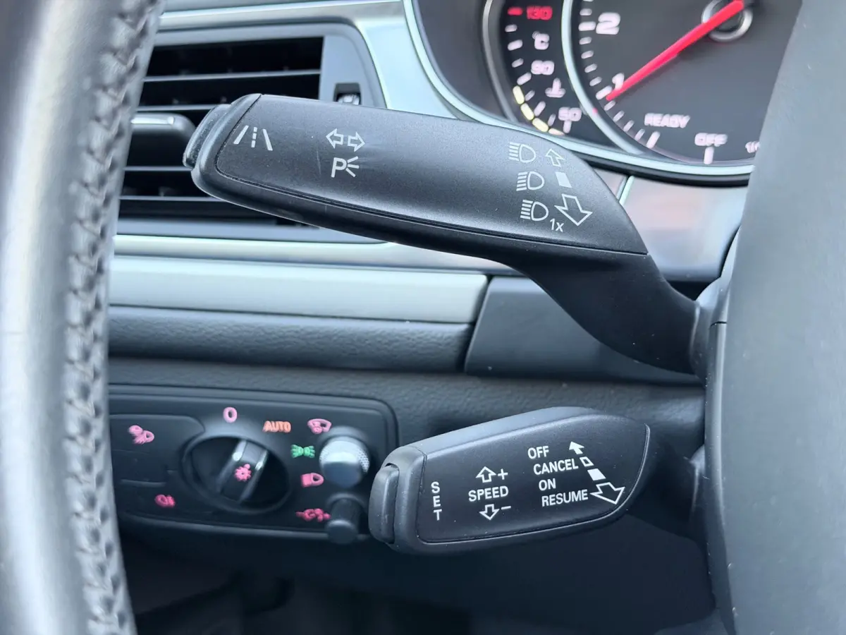 1.8 TFSI ultra Premium Edition Dak/BOSE/HuD
