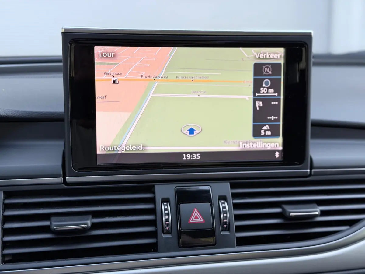 1.8 TFSI ultra Premium Edition Dak/BOSE/HuD