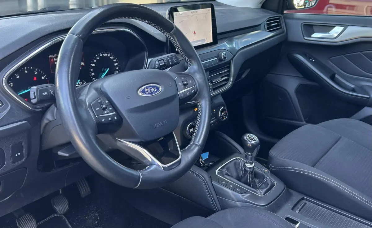 1.0 EcoBoost Titanium Business 125PK | PANO | 2e Eigenaar | NL AUTO | Onderhoudshistorie | NAP | Elektrische Achterklep | Parkeersensoren | Winter Pack | Stoel Stuur en Voorruitverwarming | 