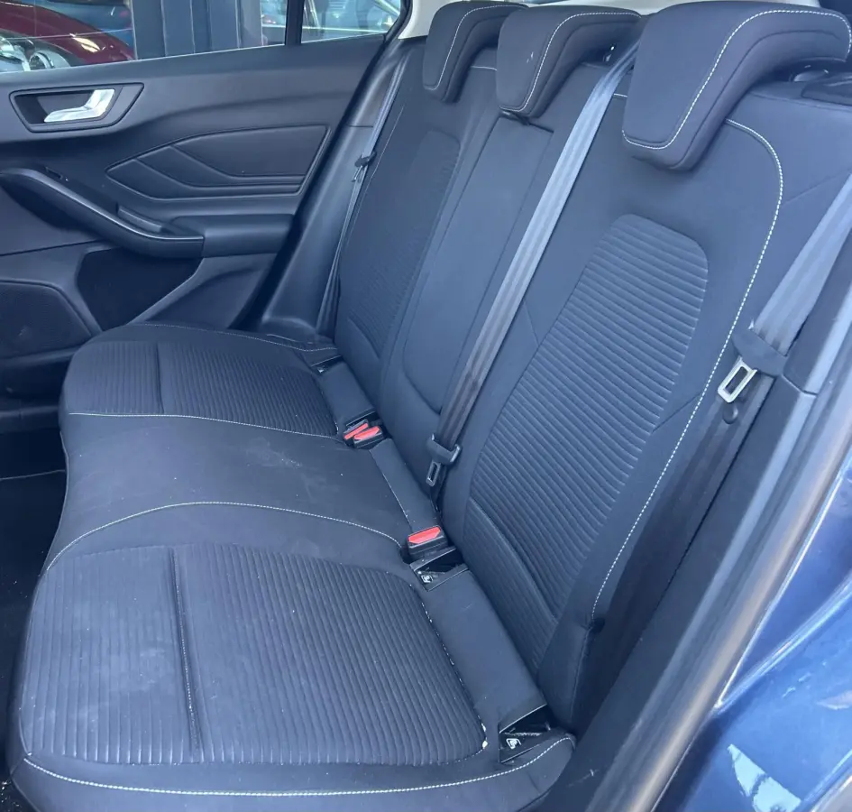 1.0 EcoBoost Titanium Business 125PK | PANO | 2e Eigenaar | NL AUTO | Onderhoudshistorie | NAP | Elektrische Achterklep | Parkeersensoren | Winter Pack | Stoel Stuur en Voorruitverwarming | 