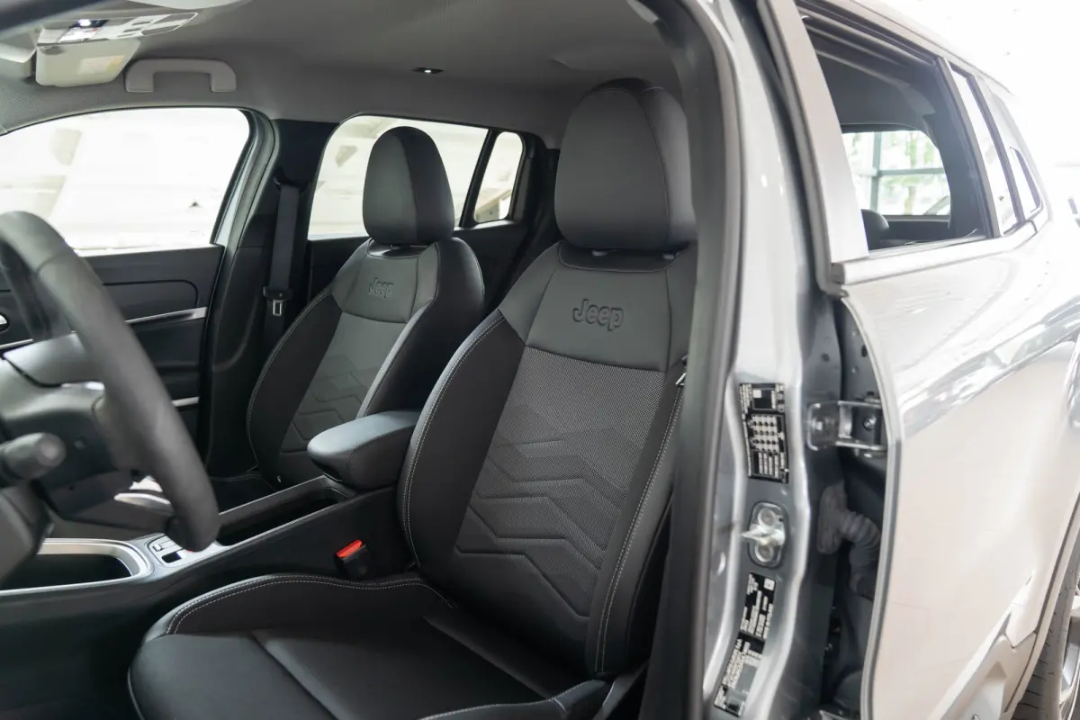 Summit 54 kWh | Camera | Climate Controle | Apple Carplay & Android Auto | Keyless | Parkeersensoren |