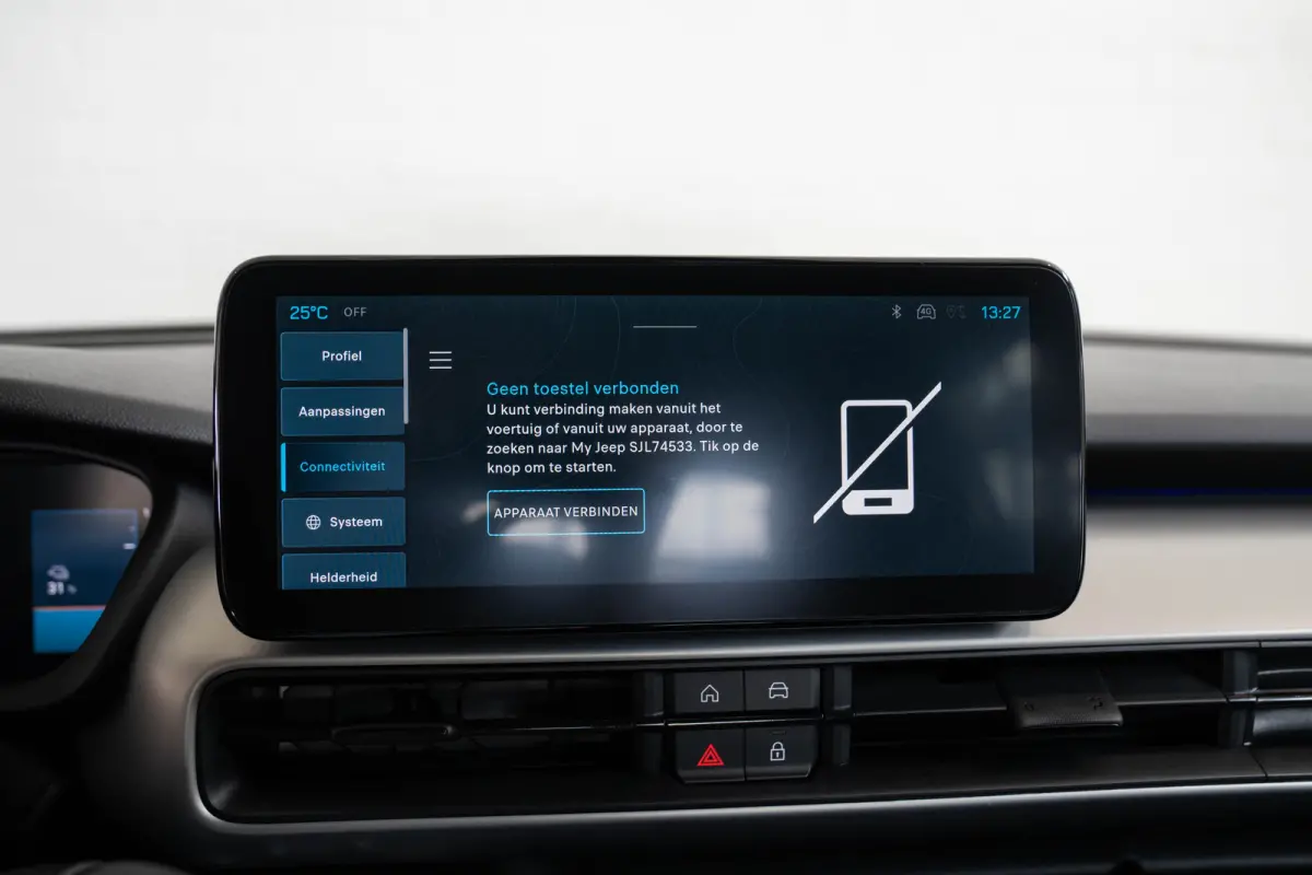 Summit 54 kWh | Camera | Climate Controle | Apple Carplay & Android Auto | Keyless | Parkeersensoren |