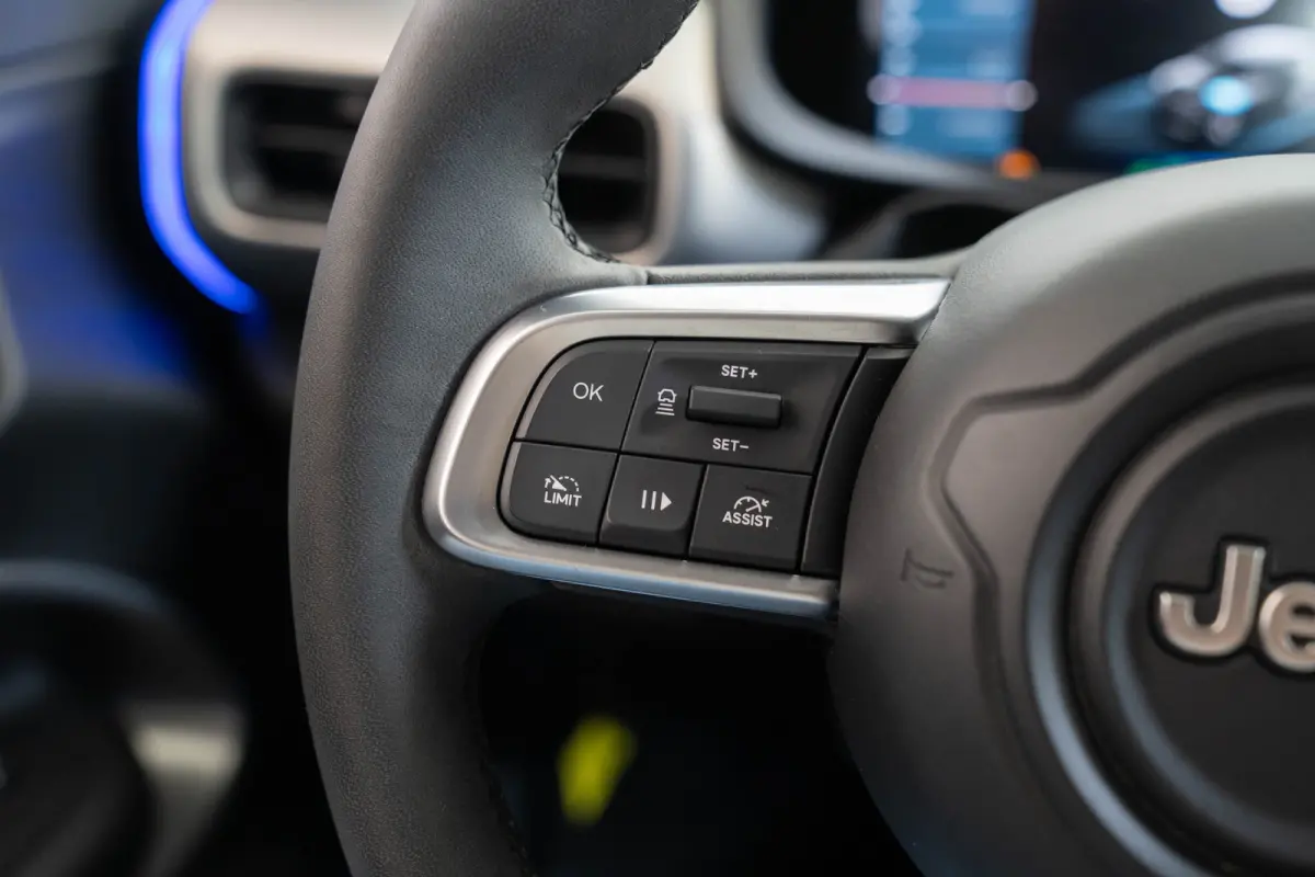 Summit 54 kWh | Camera | Climate Controle | Apple Carplay & Android Auto | Keyless | Parkeersensoren |