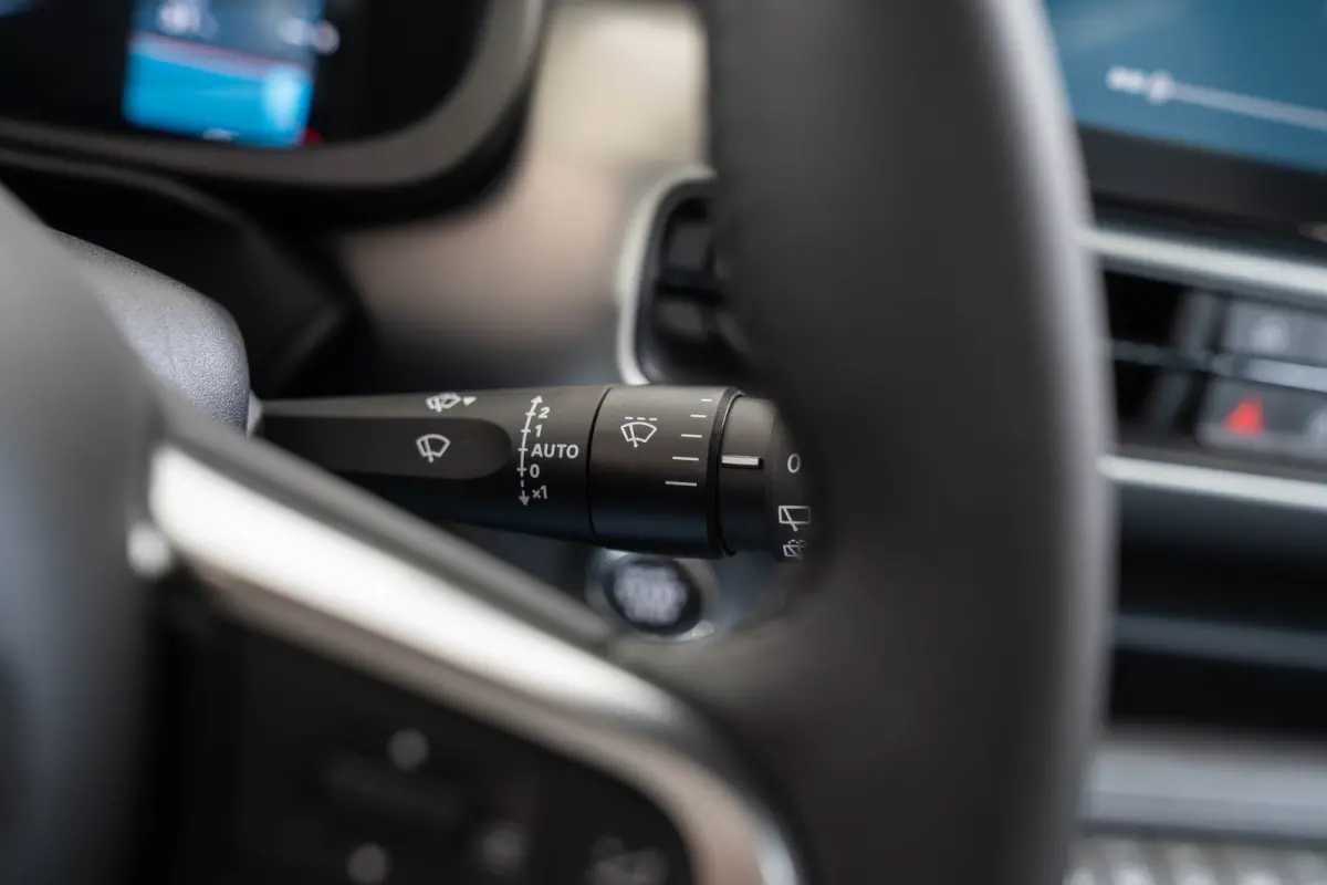 Summit 54 kWh | Camera | Climate Controle | Apple Carplay & Android Auto | Keyless | Parkeersensoren |