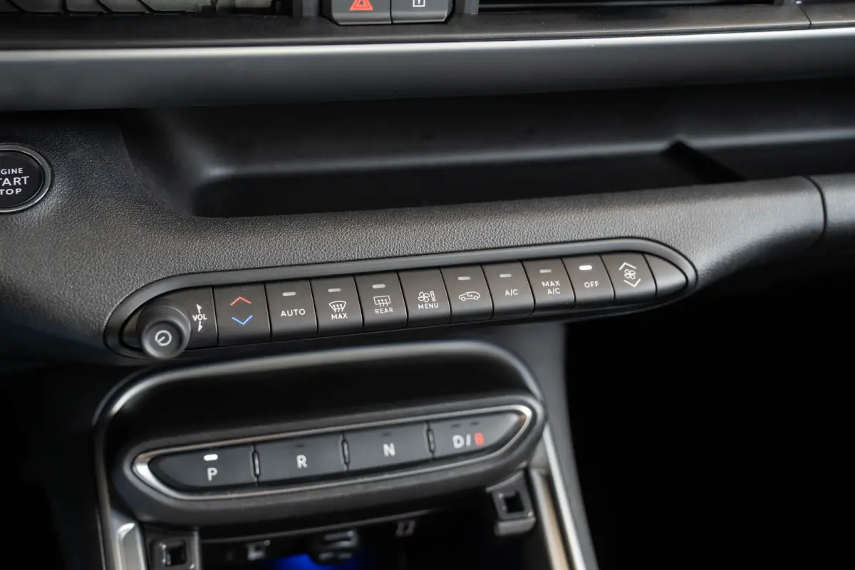 Summit 54 kWh | Camera | Climate Controle | Apple Carplay & Android Auto | Keyless | Parkeersensoren |
