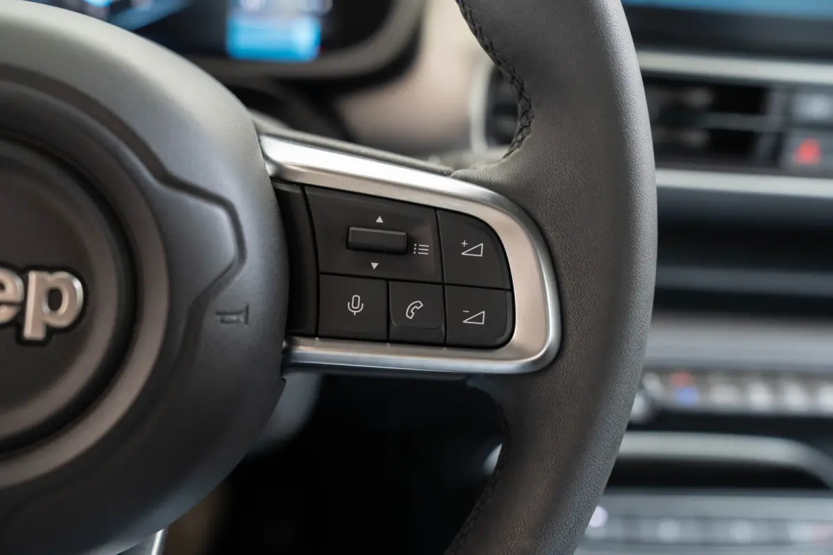 Summit 54 kWh | Camera | Climate Controle | Apple Carplay & Android Auto | Keyless | Parkeersensoren |