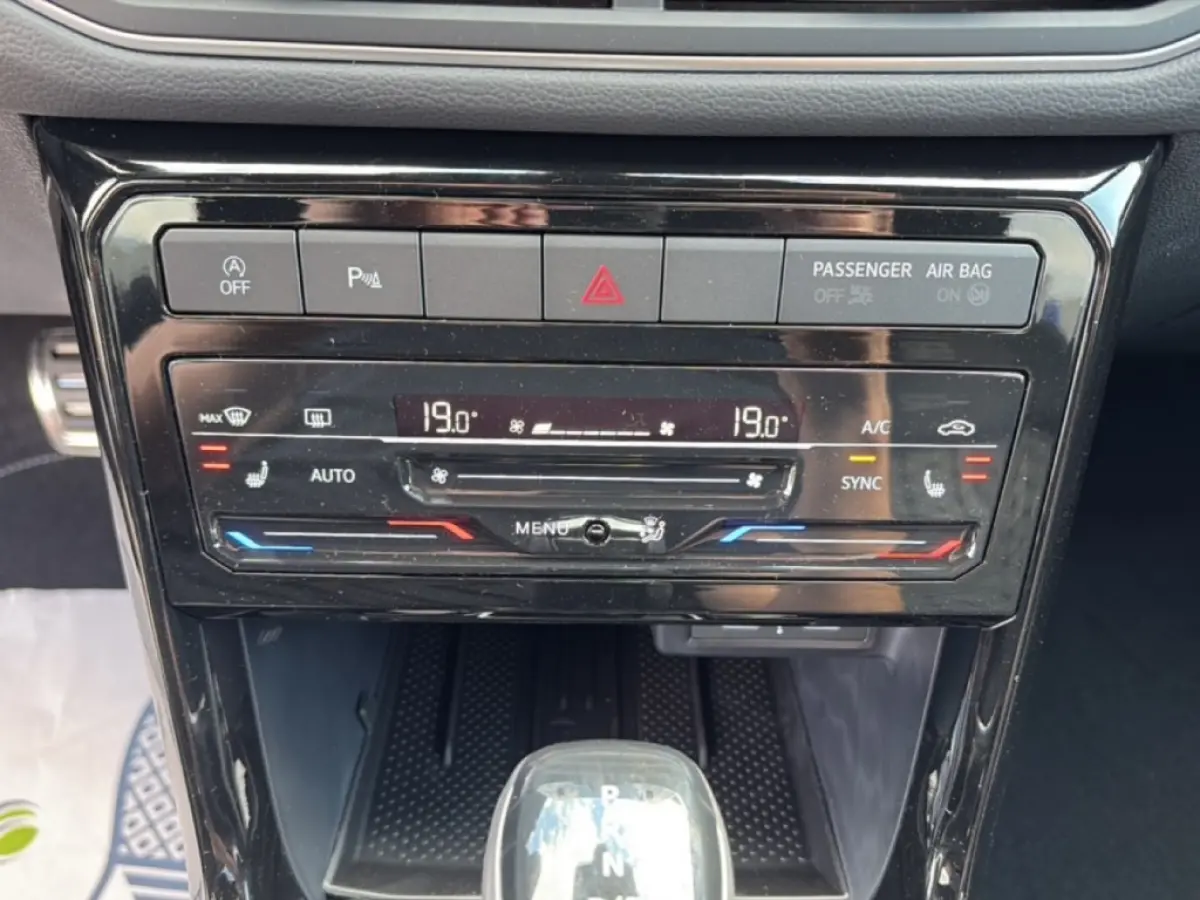 1.5 TSI DSG R-LINE AFN.TREKHAAK/CAMERA/ACC/STOELVERW/CARPLAY