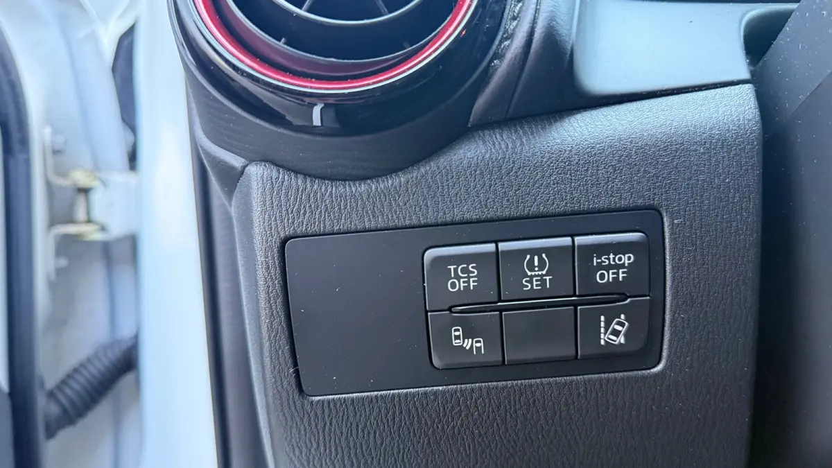 2.0 150PK AWD Aut. Sports-Line BOSE HUD ACC