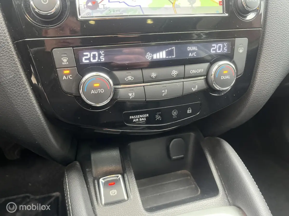 1.2 N-Connecta NAVI*CAMERA*PANO-DAK*PDC*CRUISE*