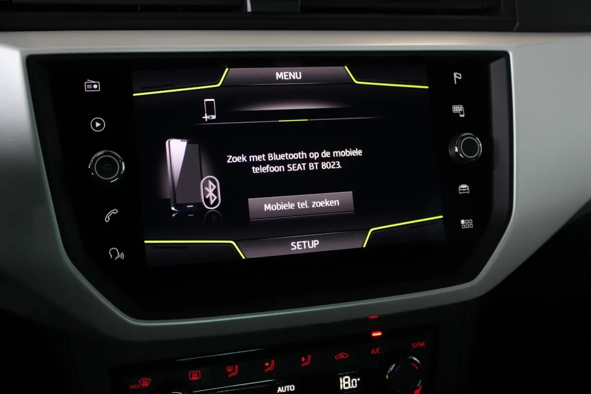 1.0 TSI Xcellence Launch Edition Full LED | Adapt. Cruise | Carplay | Camera | Navi | Bluetooth | Keyless | Beats | 17" LMV | PDC V+A