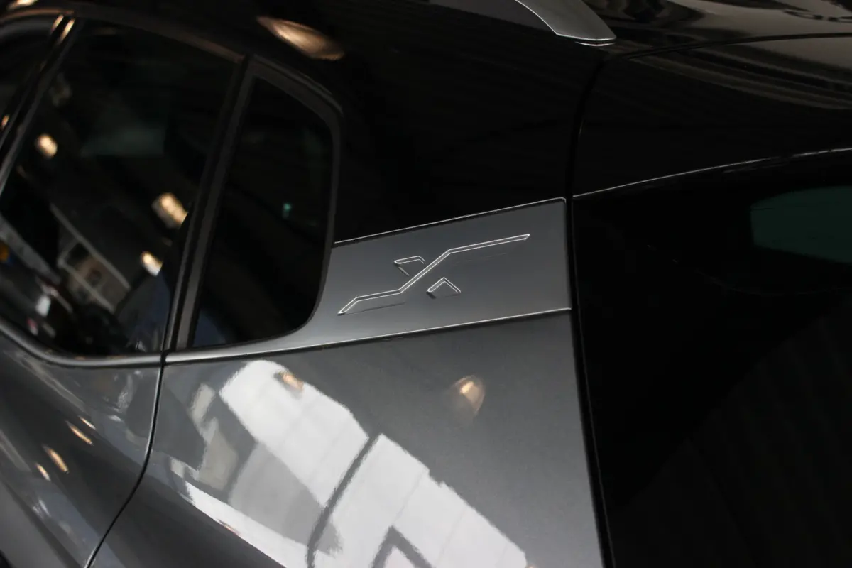 1.0 TSI Xcellence Launch Edition Full LED | Adapt. Cruise | Carplay | Camera | Navi | Bluetooth | Keyless | Beats | 17" LMV | PDC V+A