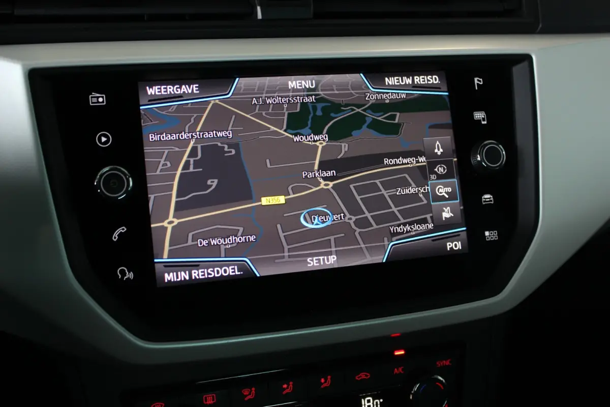 1.0 TSI Xcellence Launch Edition Full LED | Adapt. Cruise | Carplay | Camera | Navi | Bluetooth | Keyless | Beats | 17" LMV | PDC V+A