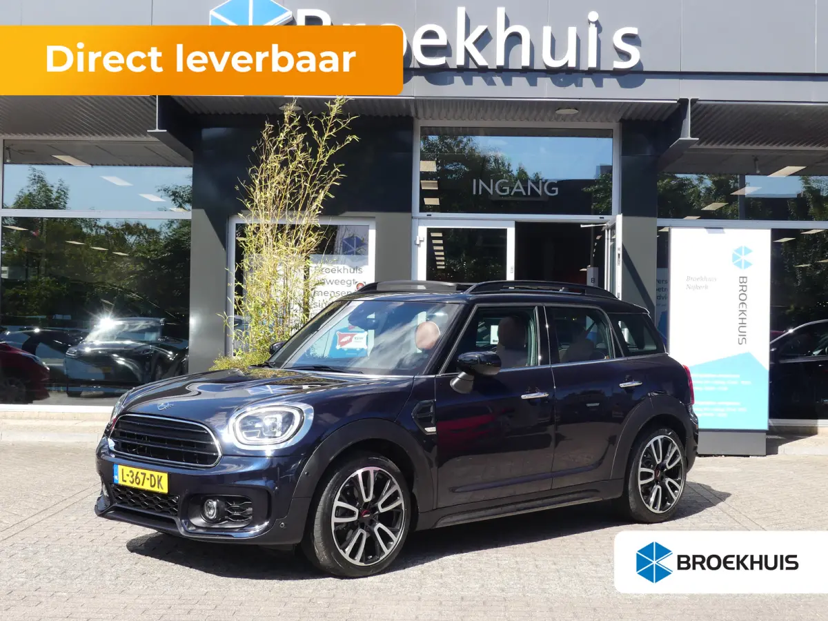 | PANORAMADAK | STOELVERWARMING | HEAD-UP | PARKEERSENSOREN V+A | LMV 19" | NAVI | APPLE CARPLAY / ANDROID AUTO |