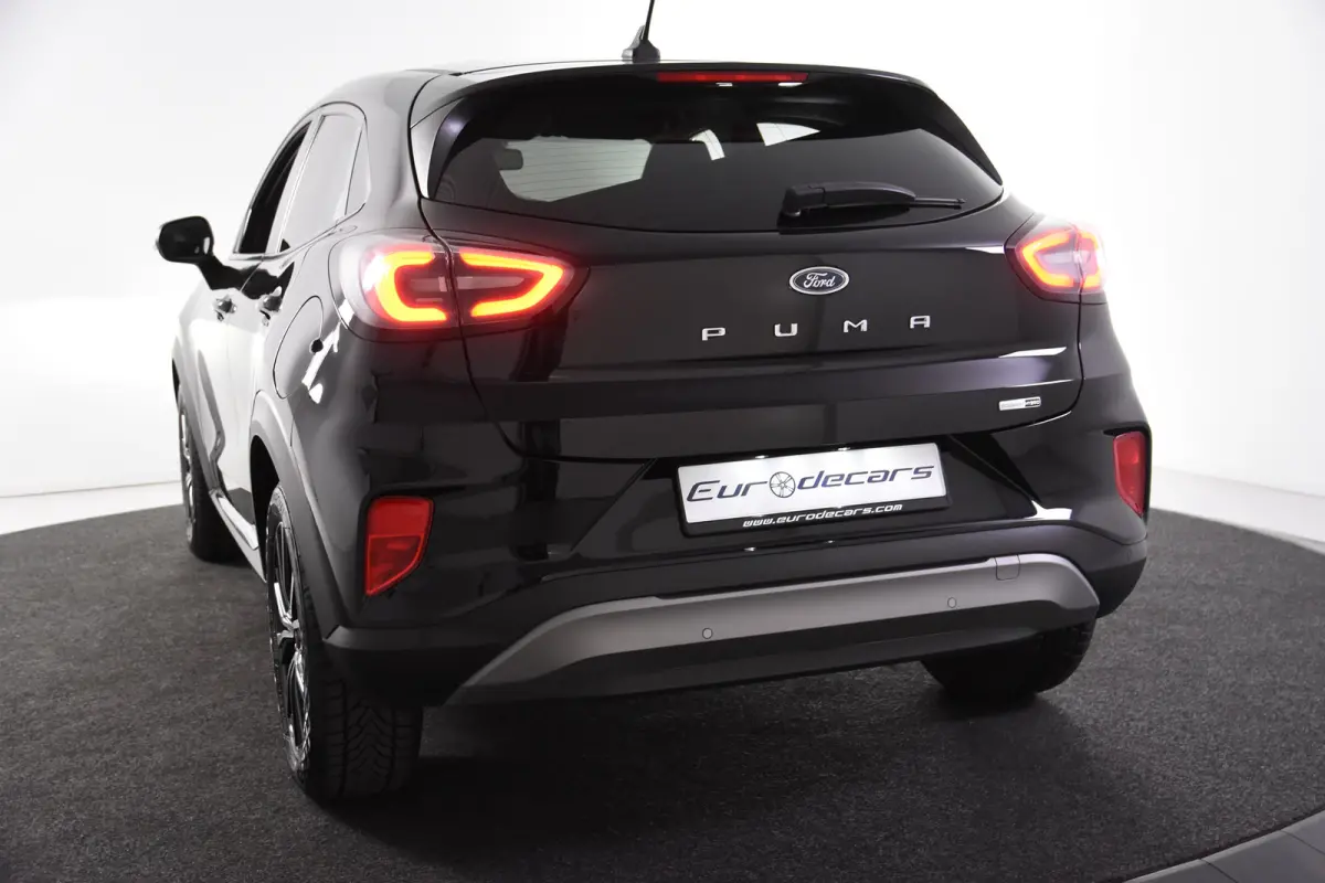 Titanium *1ste Eigenaar*Park assist*Stoelverwarming*DAB*