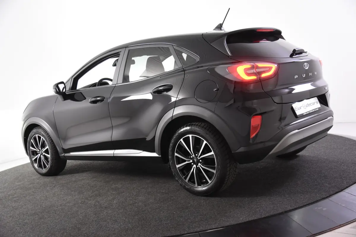 Titanium *1ste Eigenaar*Park assist*Stoelverwarming*DAB*