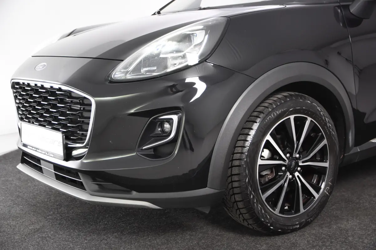Titanium *1ste Eigenaar*Park assist*Stoelverwarming*DAB*