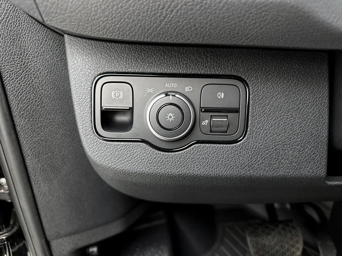 319 1.9 CDI L2H2 Pro Trekhaak Navigatie Parkeerpakket Stoelverwarming Led high performance