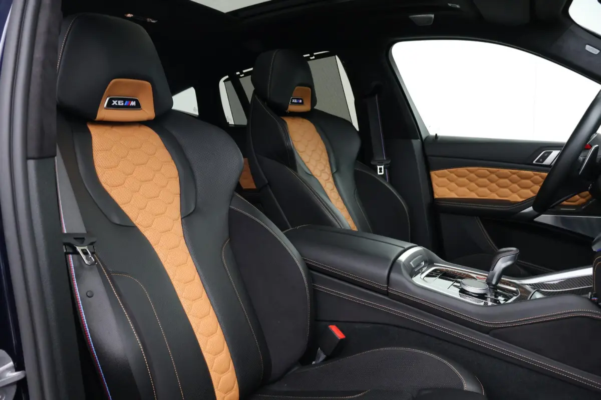 M Competition | Trekhaak | M-Drivers Package | Pano Dak | Bowers & Wilkins | Driving Assistant Professional | Volleder Merino |