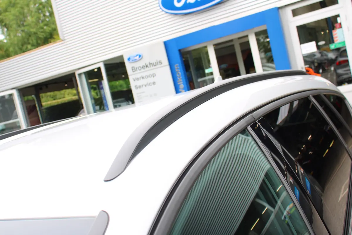 1.0EB Hybrid ST Line | NL-AUTO! | 1E EIGENAAR! | CRUISE | PARK SENS V+A | WINTERPACK | LED | DEALER OH! | LANE ASSIST | NAVI | CLIMA