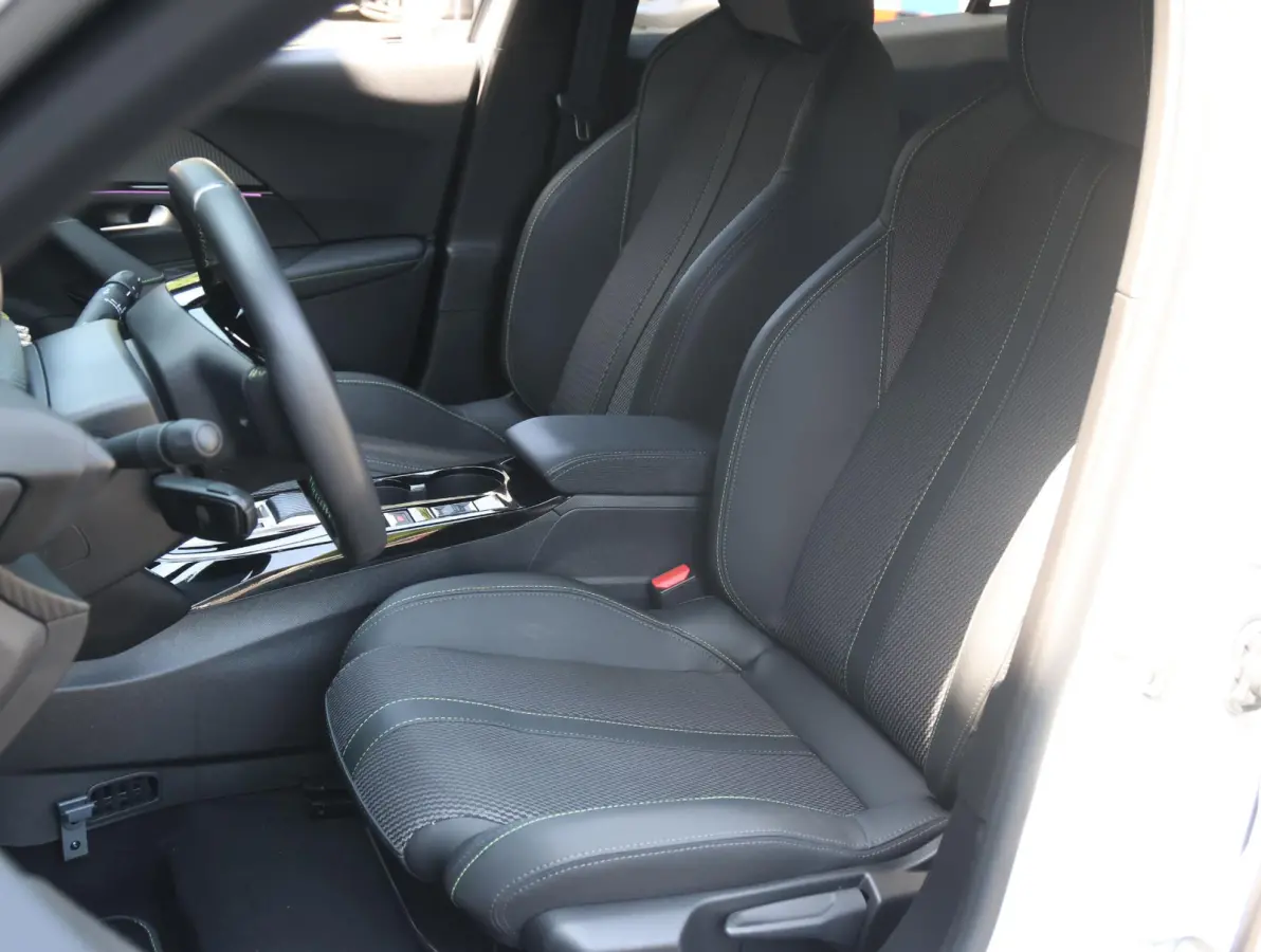 EV GT Avantage 54 kWh 156pk | ACCU 98% | Camera voor + achter | Navigatie | Climate Control