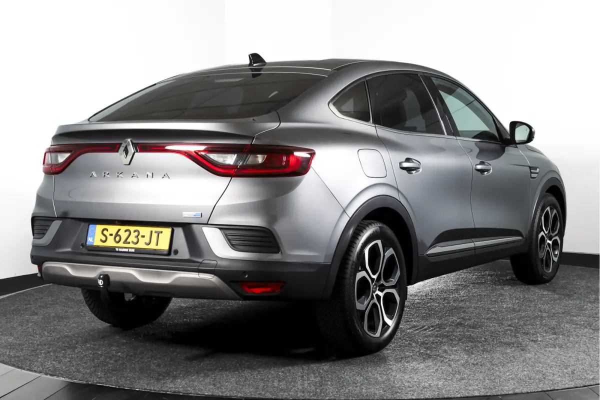 1.6 E-Tech full hybrid 145 techno | Dig. Cockpit | Adapt. Cruise | Stoel-+Stuurverw. | PDC | Camera | NAV + App, Connect | ECC | Afn. Trekhaak | LM 18" |