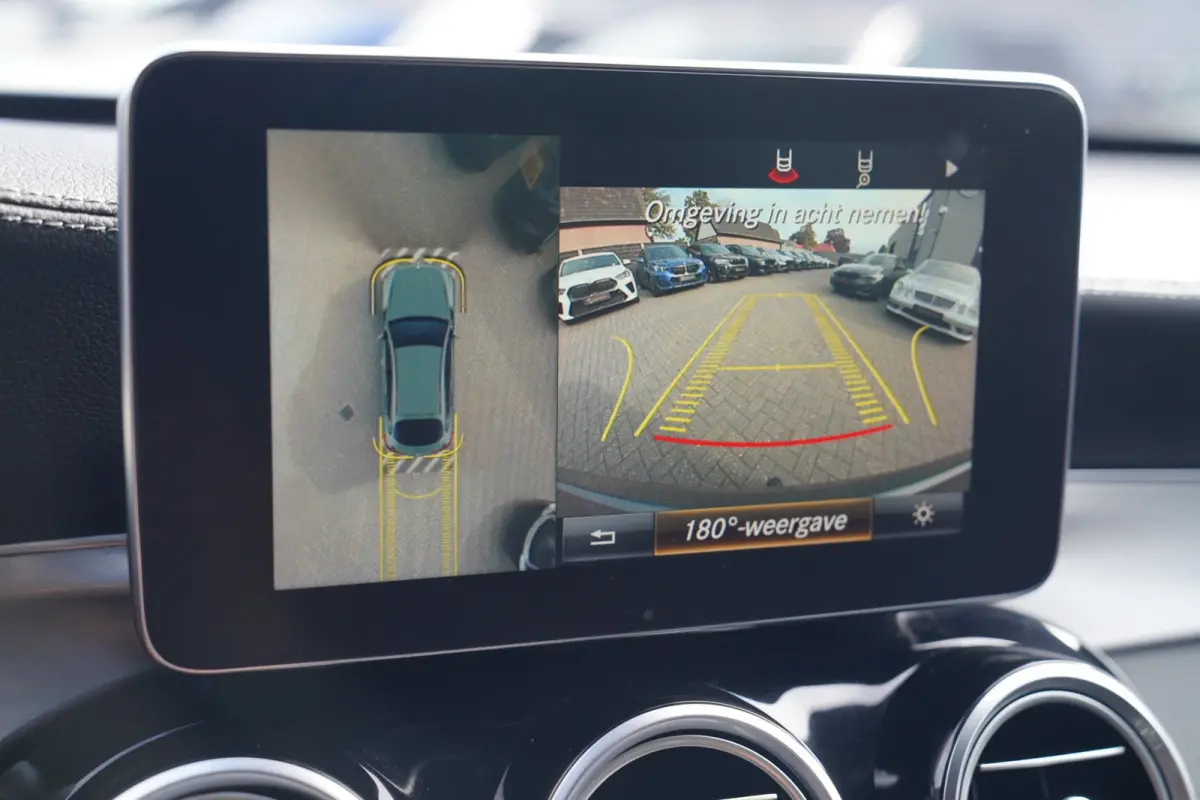 300 4MATIC | 360 Camera | Burmester | Panorama Dak | Lane Assist | Adaptief Cruise Control