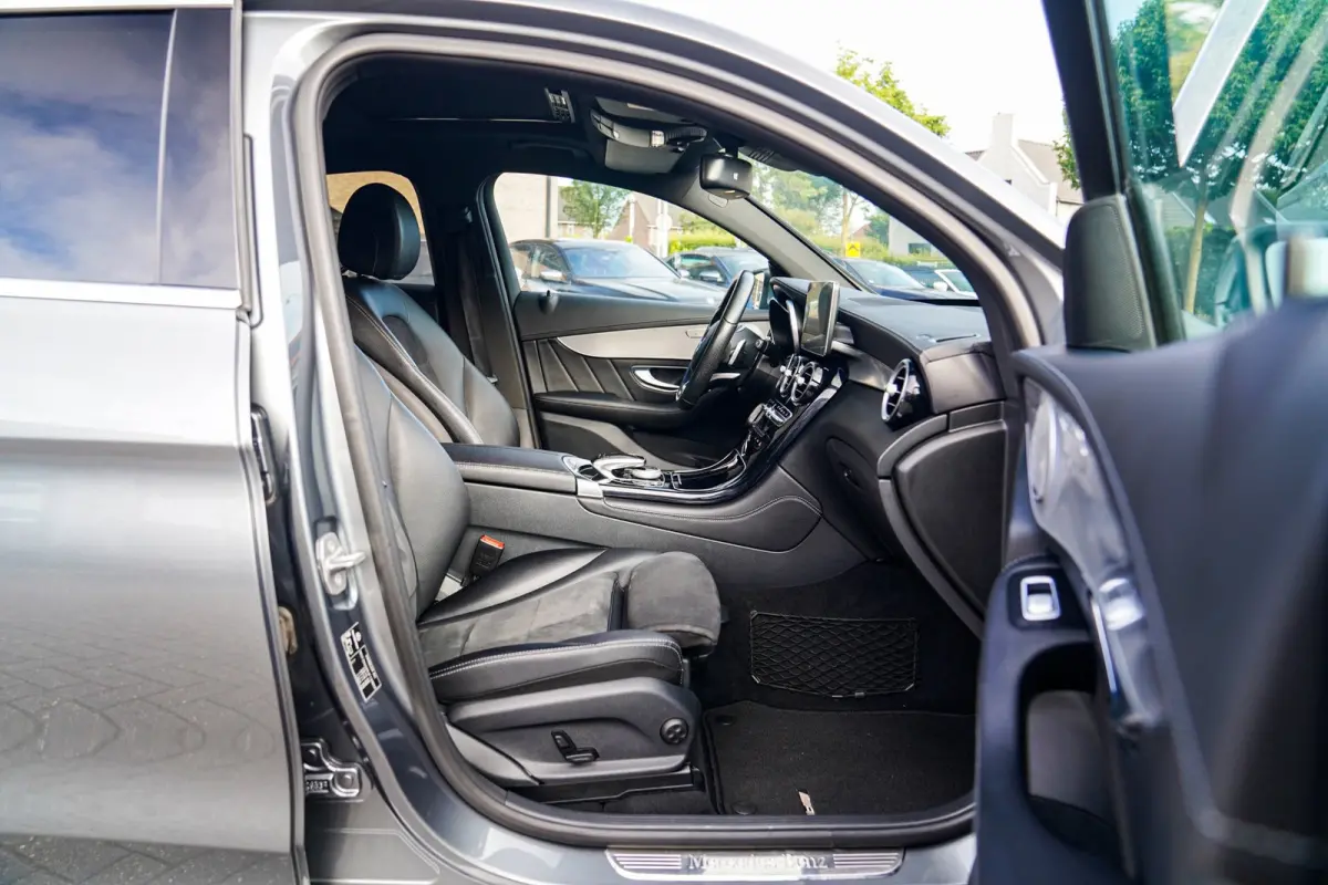 300 4MATIC | 360 Camera | Burmester | Panorama Dak | Lane Assist | Adaptief Cruise Control