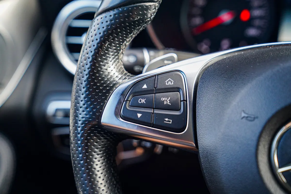 300 4MATIC | 360 Camera | Burmester | Panorama Dak | Lane Assist | Adaptief Cruise Control