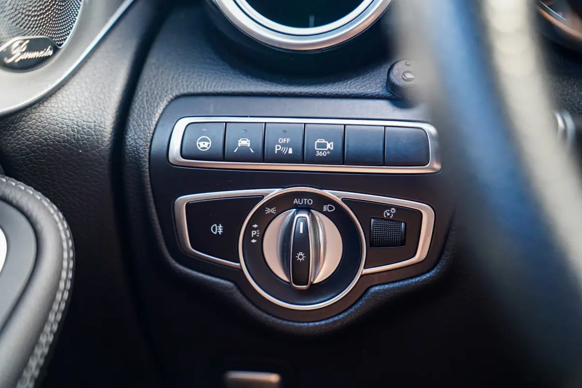 300 4MATIC | 360 Camera | Burmester | Panorama Dak | Lane Assist | Adaptief Cruise Control