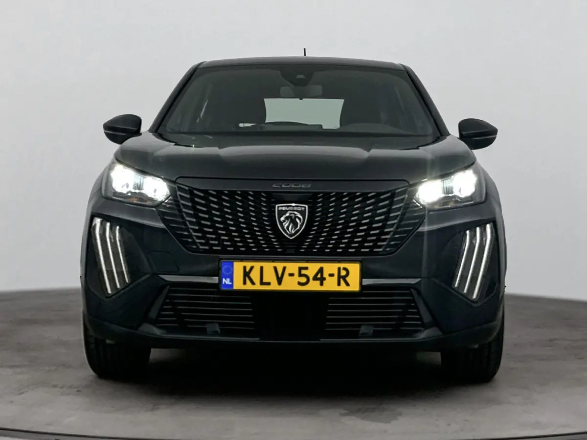 SUV 100 pk Style | Apple Carplay/Android Auto | Airco | Rijstrooksensor met Correctie | Parkeerhulp achter