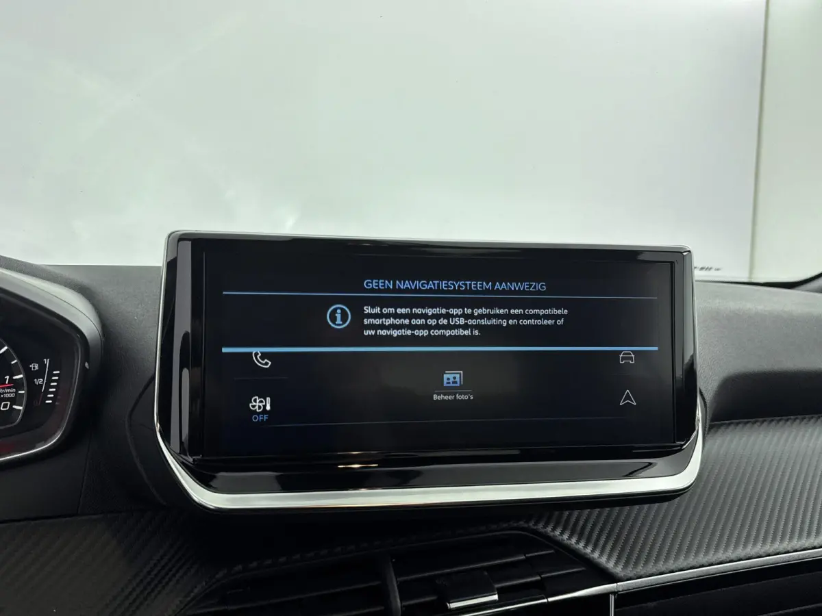 SUV 100 pk Style | Apple Carplay/Android Auto | Airco | Rijstrooksensor met Correctie | Parkeerhulp achter