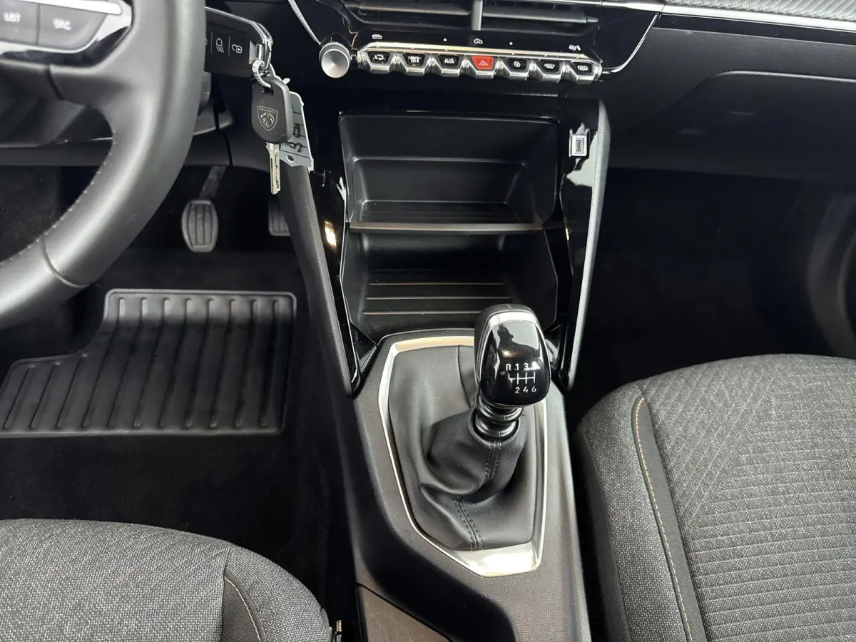 SUV 100 pk Style | Apple Carplay/Android Auto | Airco | Rijstrooksensor met Correctie | Parkeerhulp achter