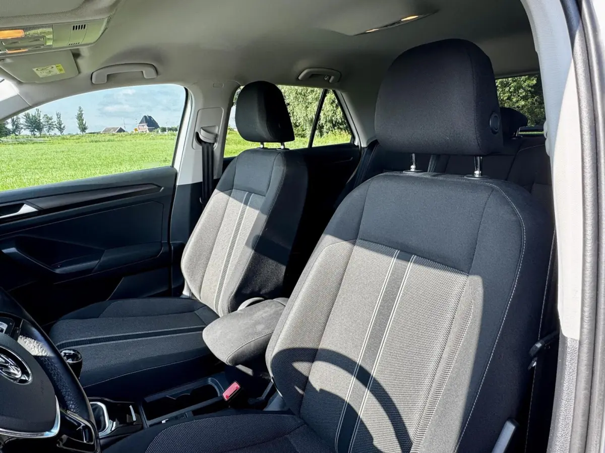 1.0 TSI Style |PDC|Carplay|ACC|Airco