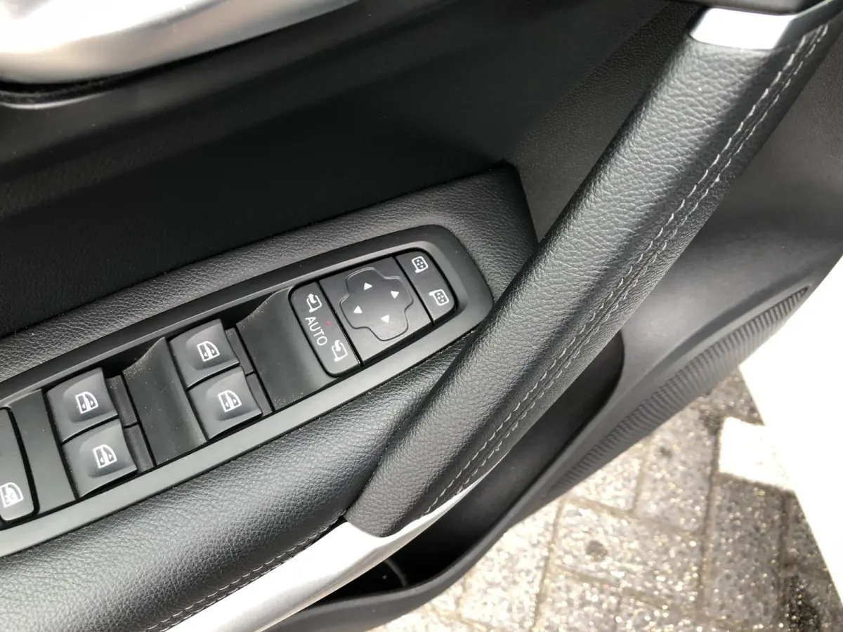 1.3 TCe 160PK Intens Automaat NAVI|CLIMATE|CAMERA|APPLE/ANDROID|PDC|STOELVERWARMING|DAB|18"